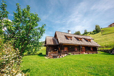 1_2_Napoleonvilla-Sommer